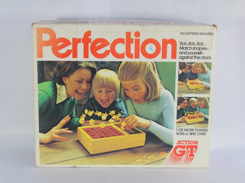 Perfection Board Game Action GT vintage 1980.
