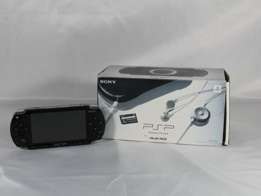 Sony Play Station Portable PSP 1003 Piano Black Console.