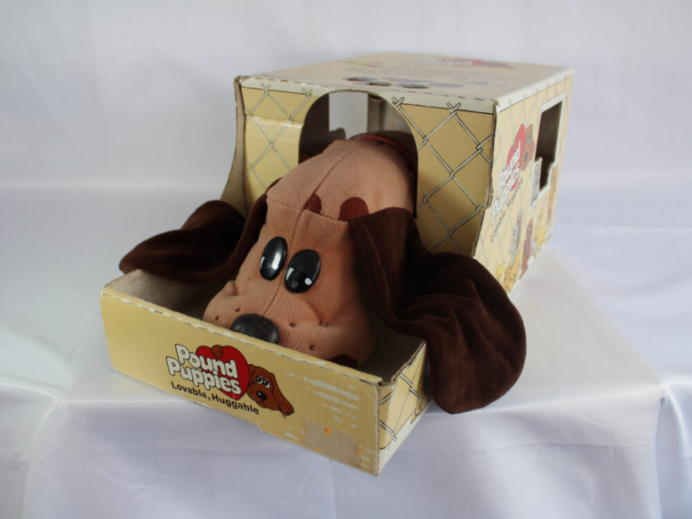 Vintage Hornby Pound Puppies Loveable & Huggable Soft Toy Dog