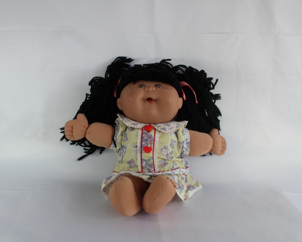 Cabbage Patch Doll – 1995, Girl, Brown Skin, Black Hair and Brown Eyes, Mattel