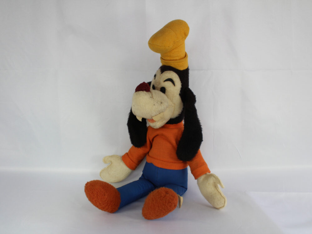 Vintage 1960's Walt Disney GOOFY soft toy