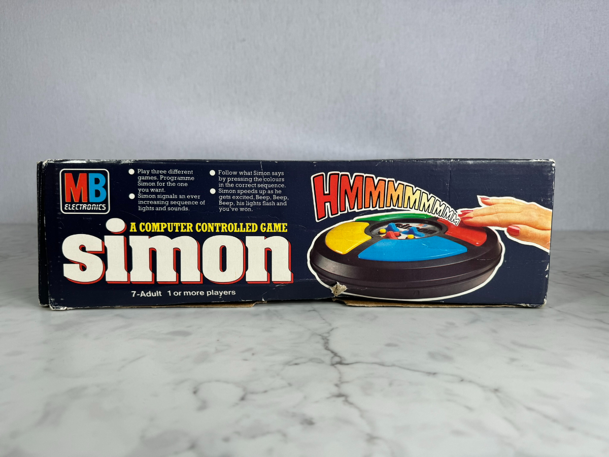 Boxed MB Games Simon Electronic Game - Curiosity Classics