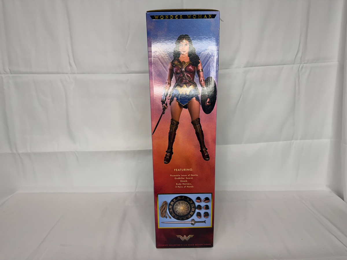Wonder Woman: NECA Ultimate Collectors 1/4 Scale Action Figure - Image 4
